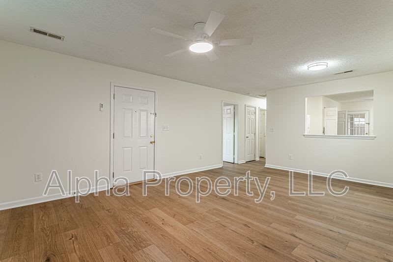 107 Hammett Grove Ln – photo 4