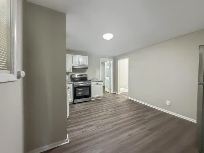 3909 West Broadway – photo 1