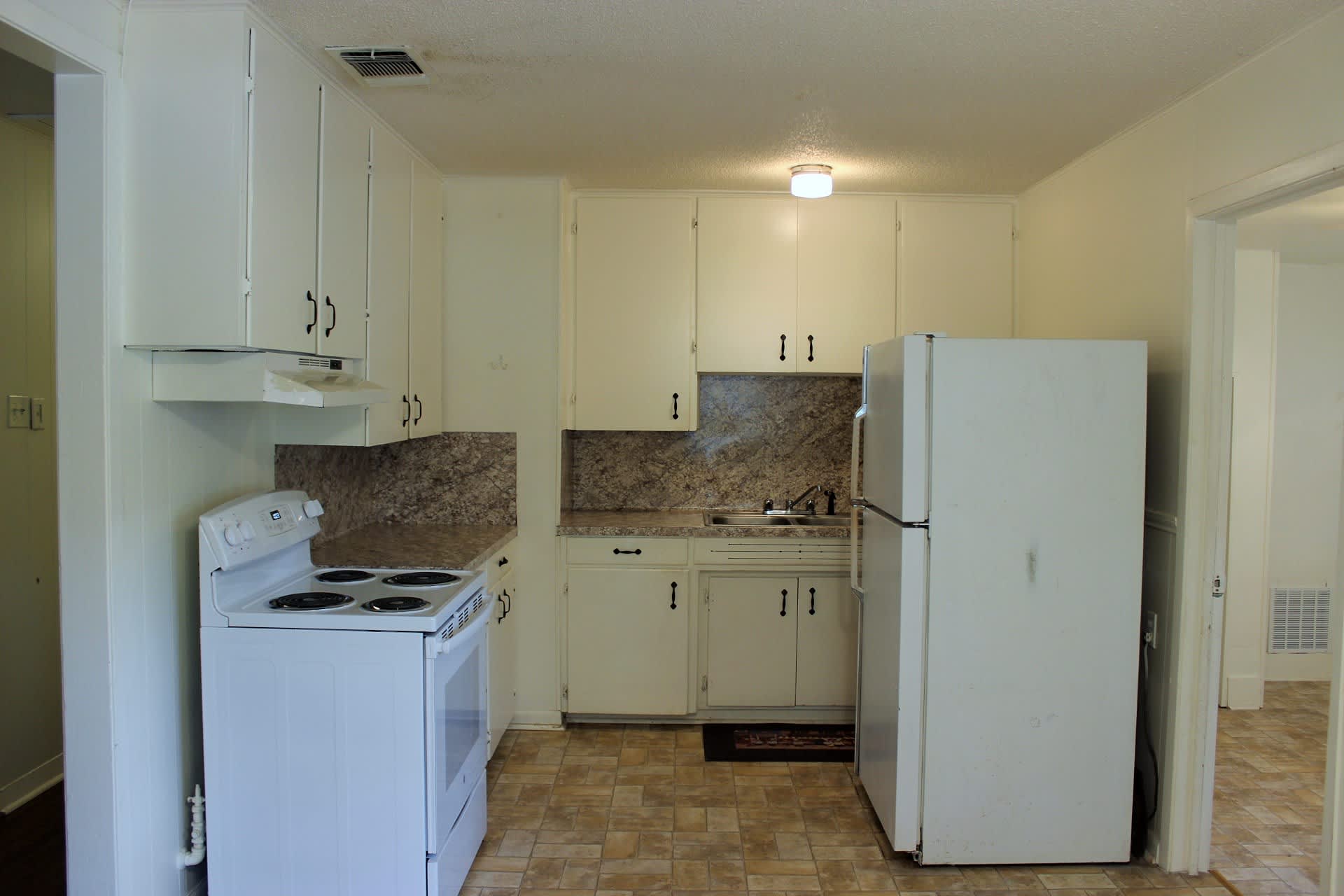 900 East Stone Street – photo 4