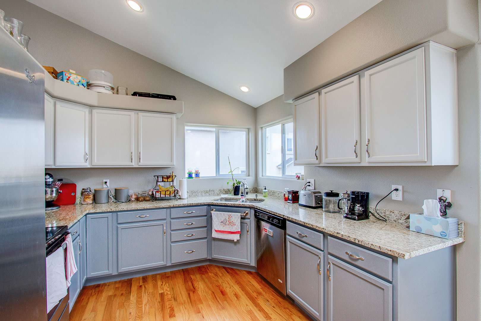 Gorgeous Home in Pronghorn Meadows! – photo 2