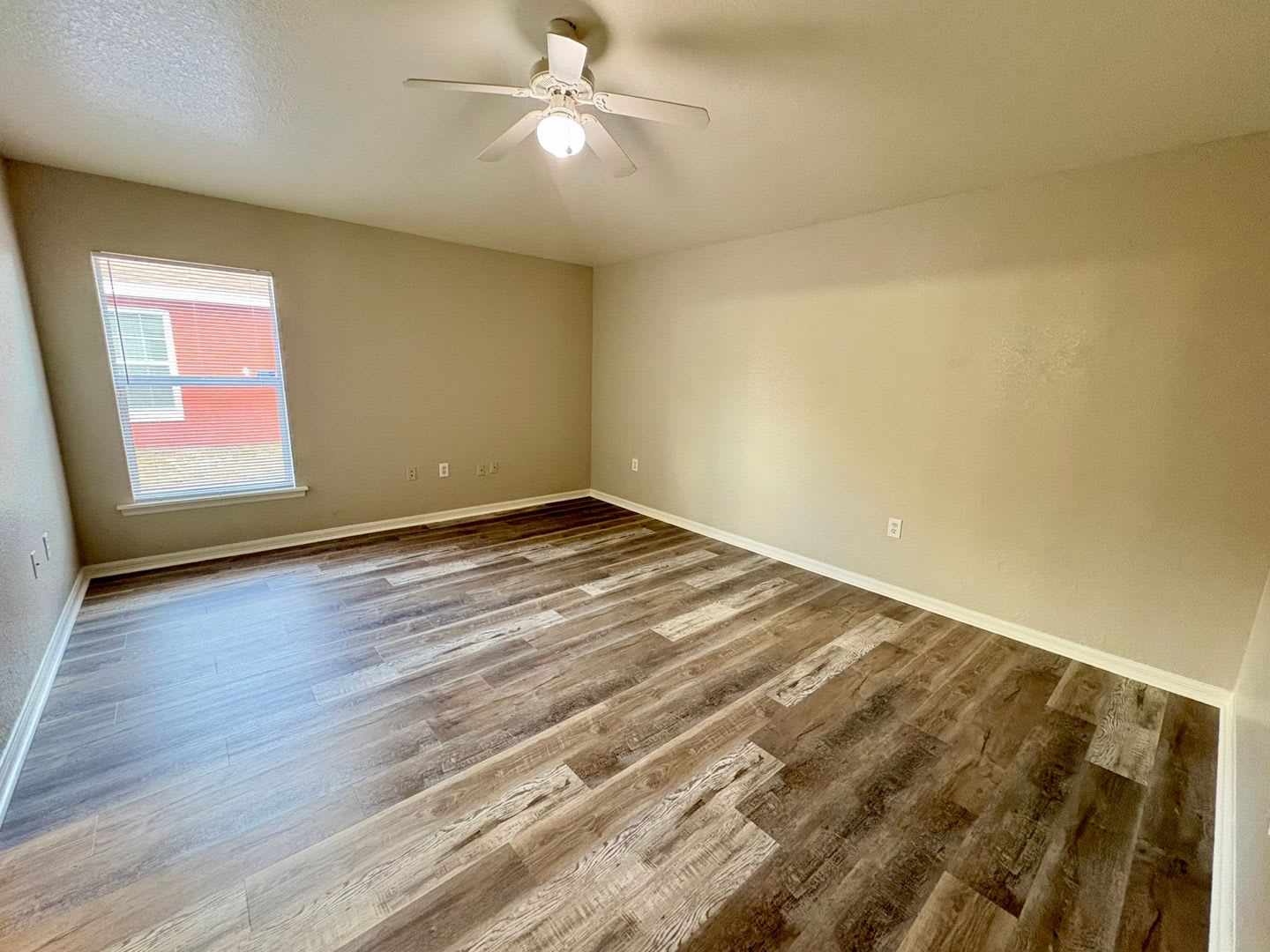 Beautiful 3-Bedroom Kissimmee Home with Spacious Backyard & Prime Location! – photo 5