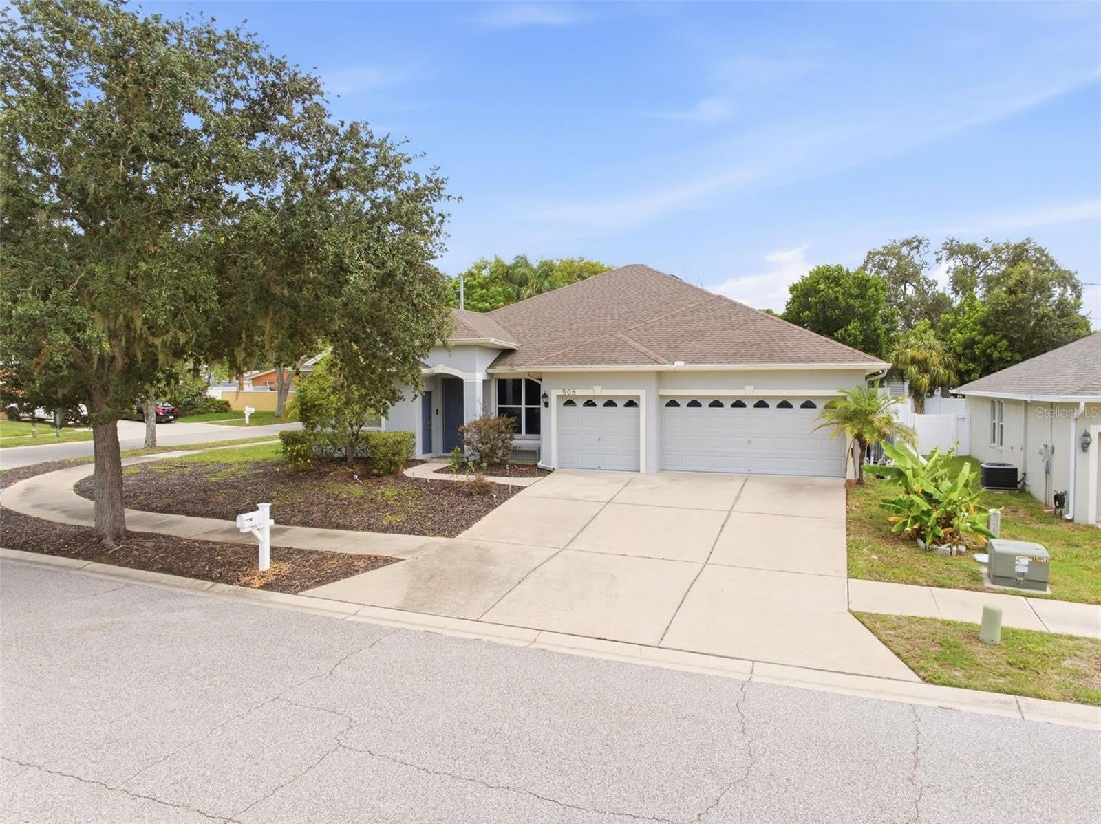 508 DEBRA Drive – photo 2