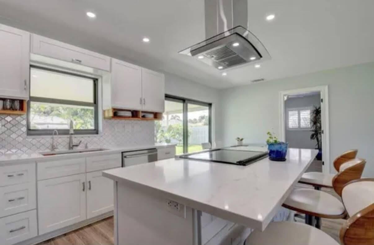 2056 PARK Place – photo 1
