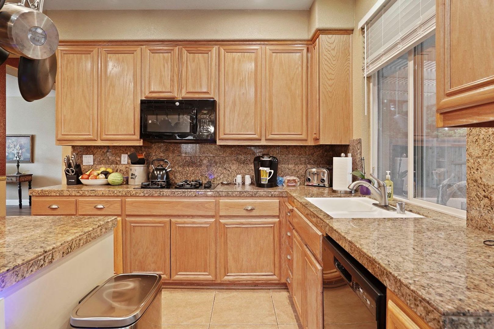 Home located in prestigious Glenbriar Estates – photo 5