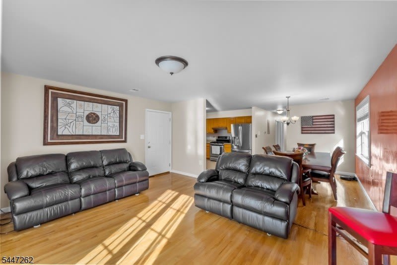 23 Chester Ave – photo 3