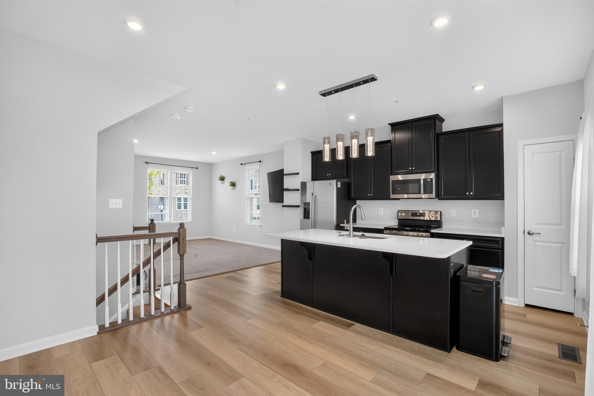 151 SELDOVIA Drive – photo 4