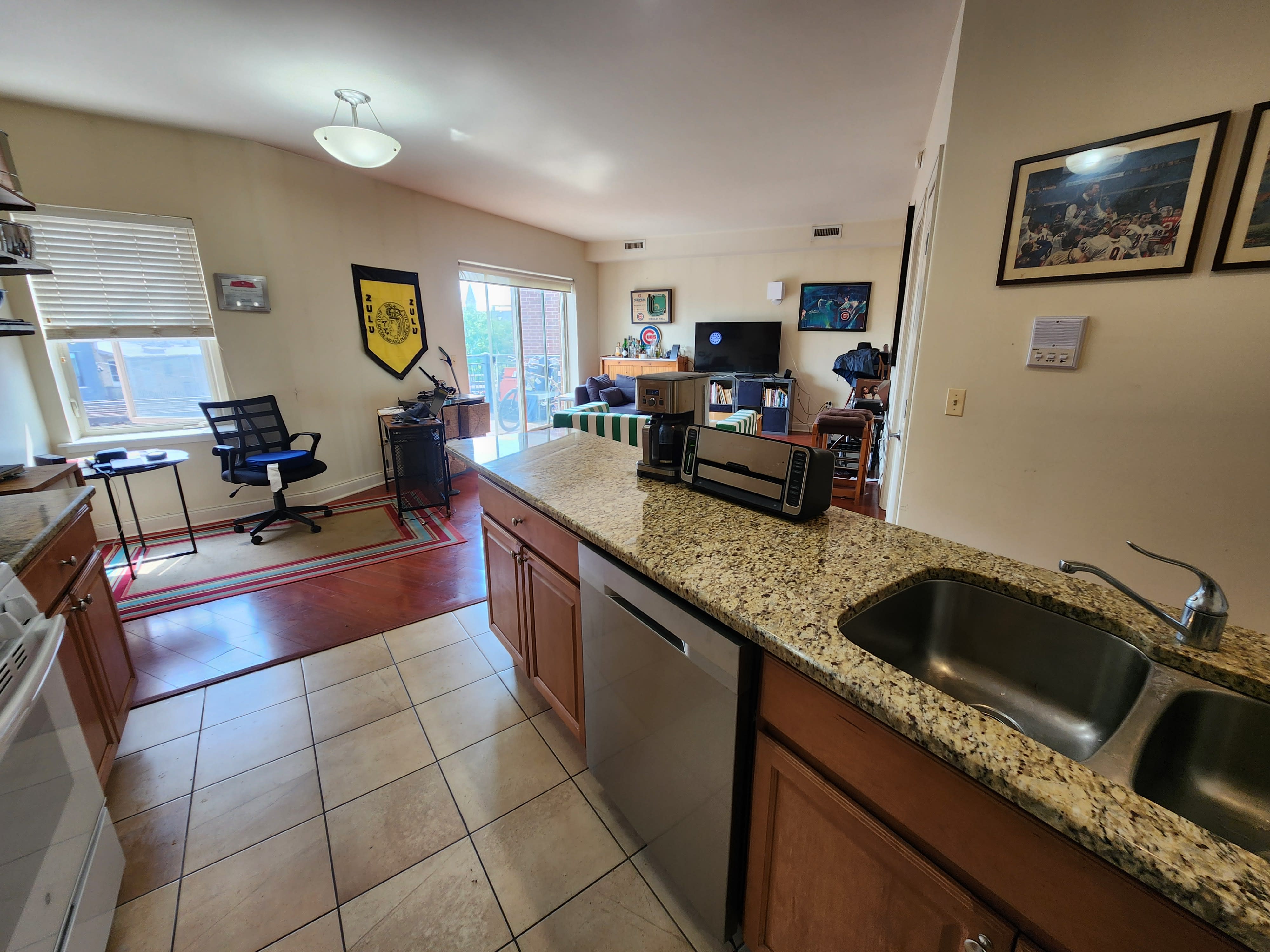 2318 N Milwaukee Ave – photo 3