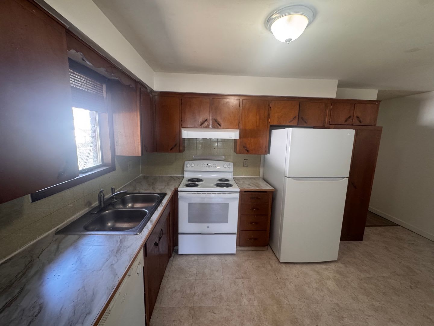 Welcoming 3 Bed, 1 Bath Home in Spokane *SPECIAL: $500 OFF!* – photo 4