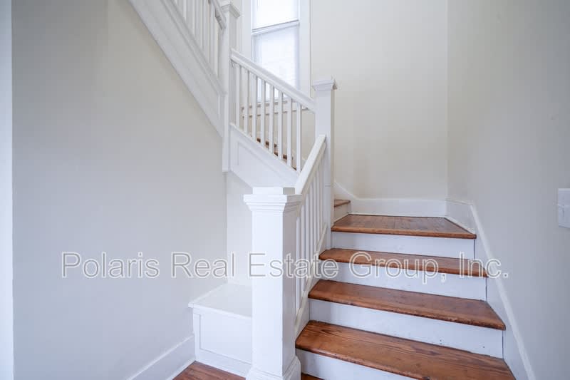 208 W Williams St – photo 4