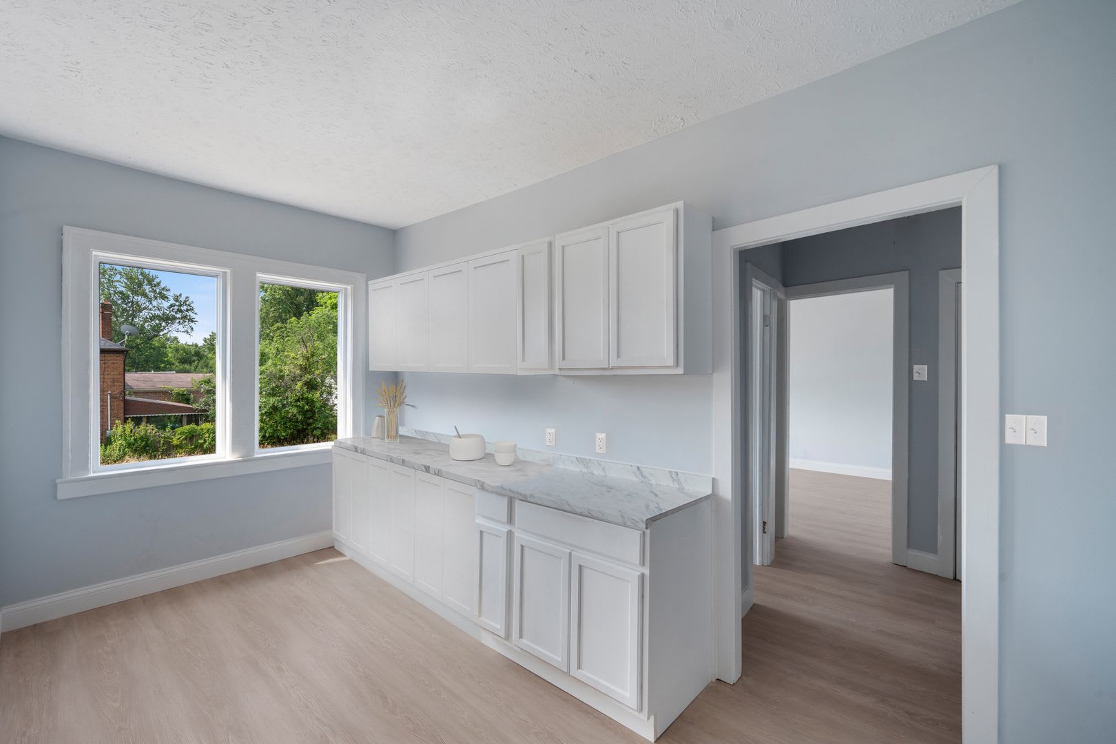 3328 East 149th – photo 2