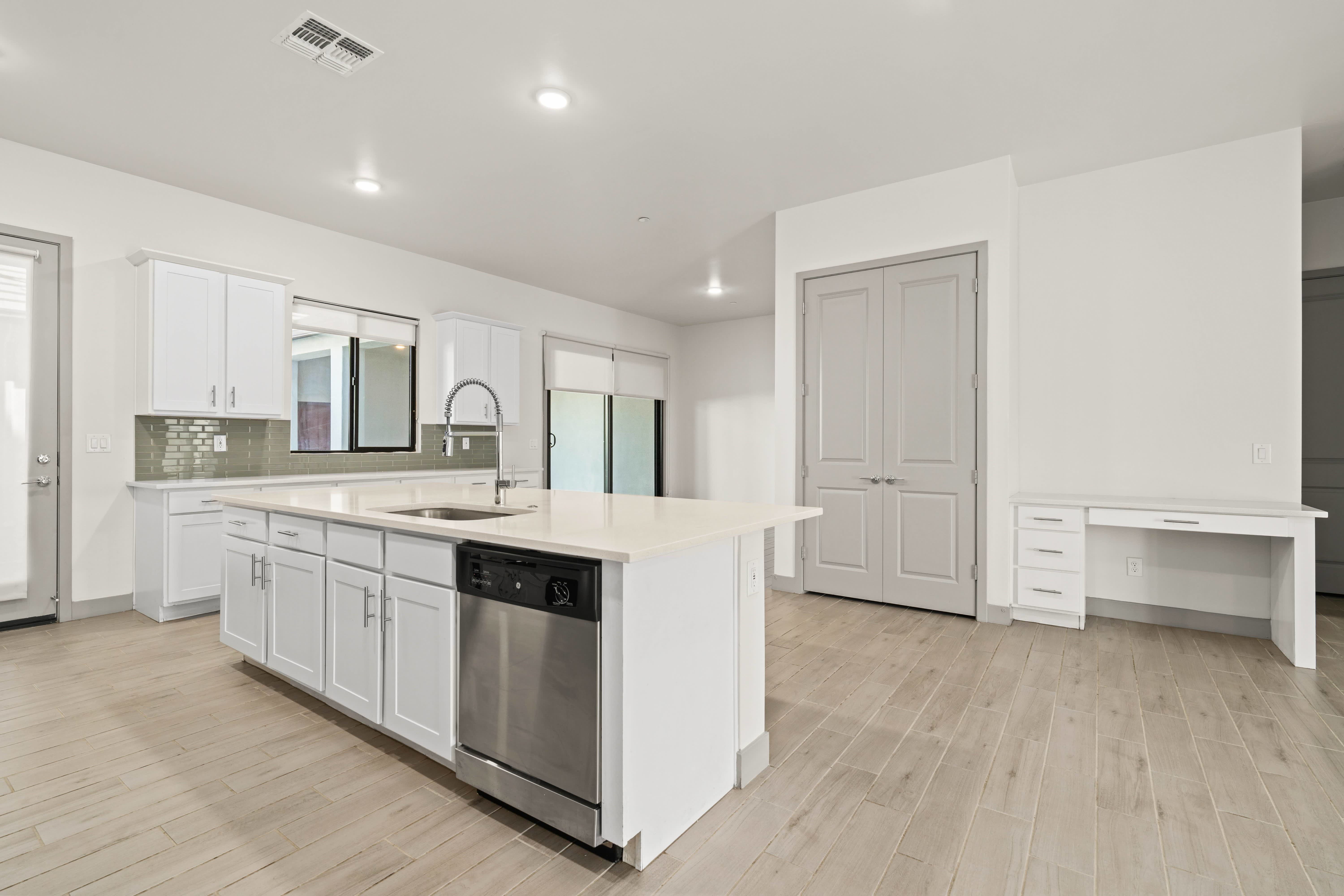 The Grove On Main Townhomes – photo 4