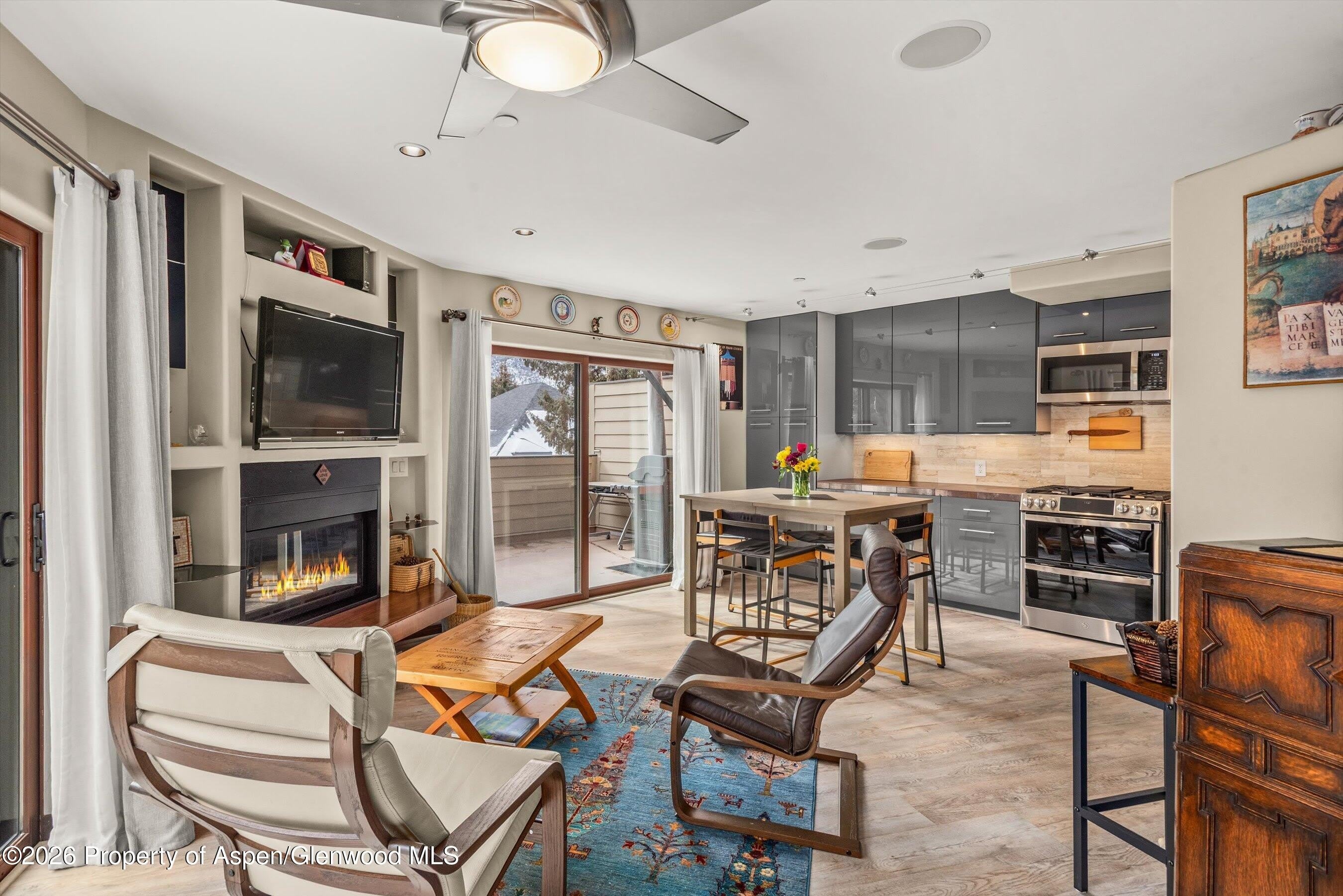 100 Midland Avenue – photo 1
