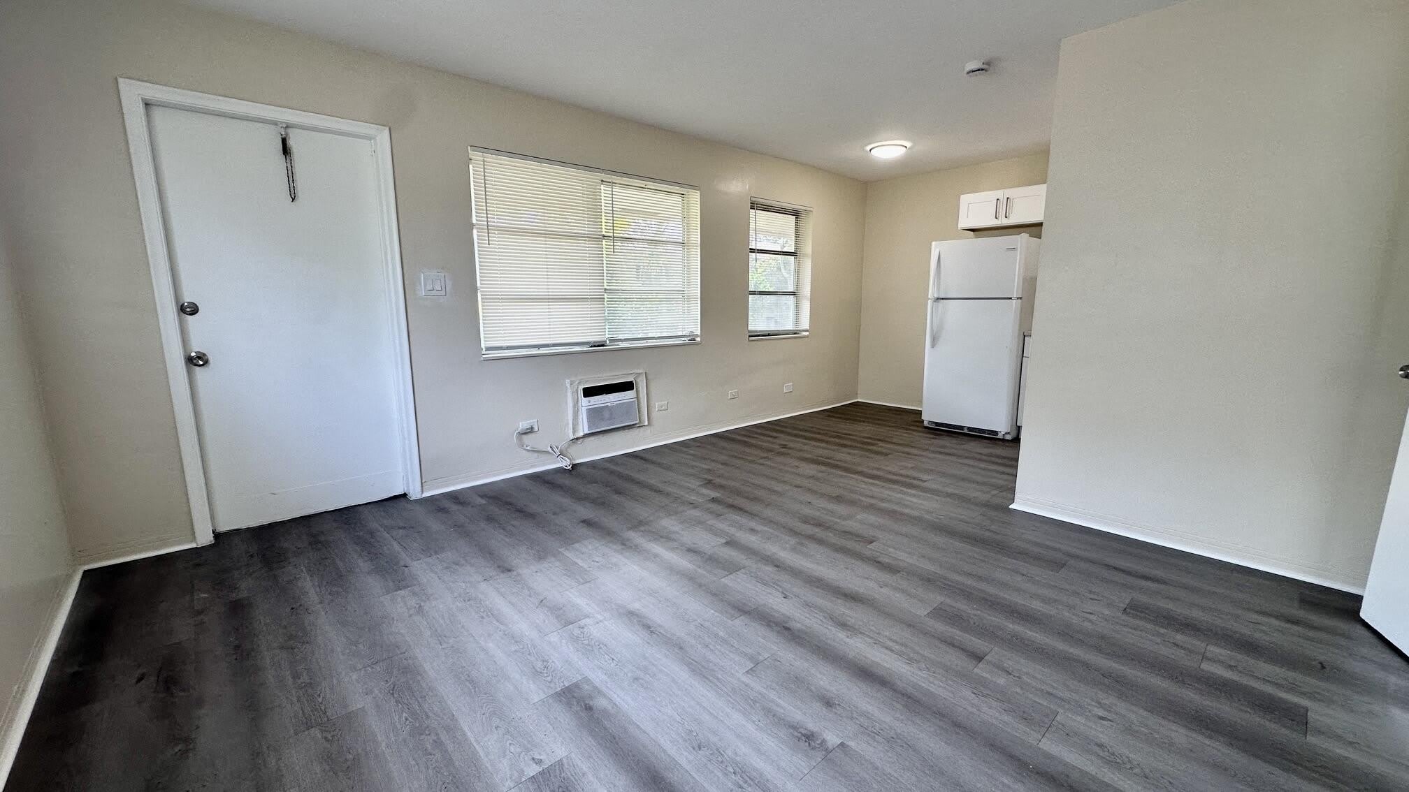 417 SE 12th Court – photo 3