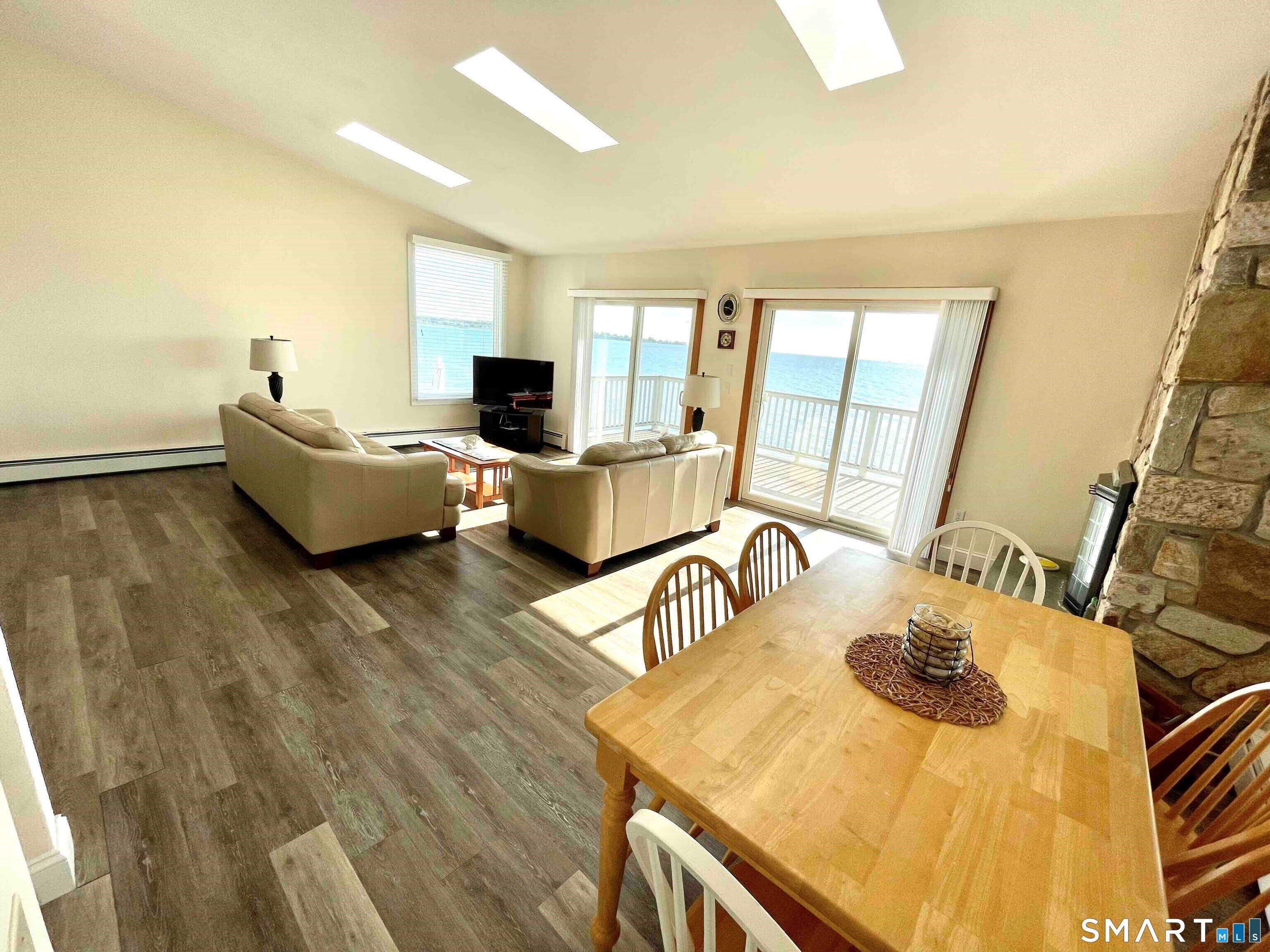 747 E Broadway – photo 4