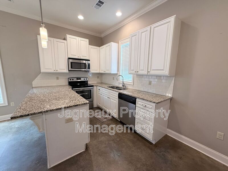 108 Shallowford Dr – photo 5