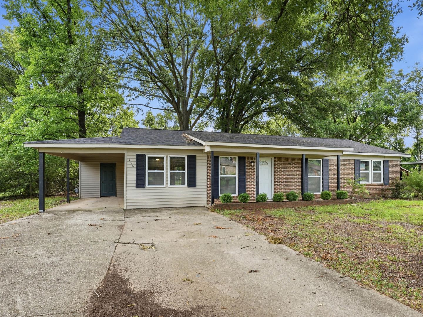 Charming 3BR/1BA Home in Decatur, AL – photo 3
