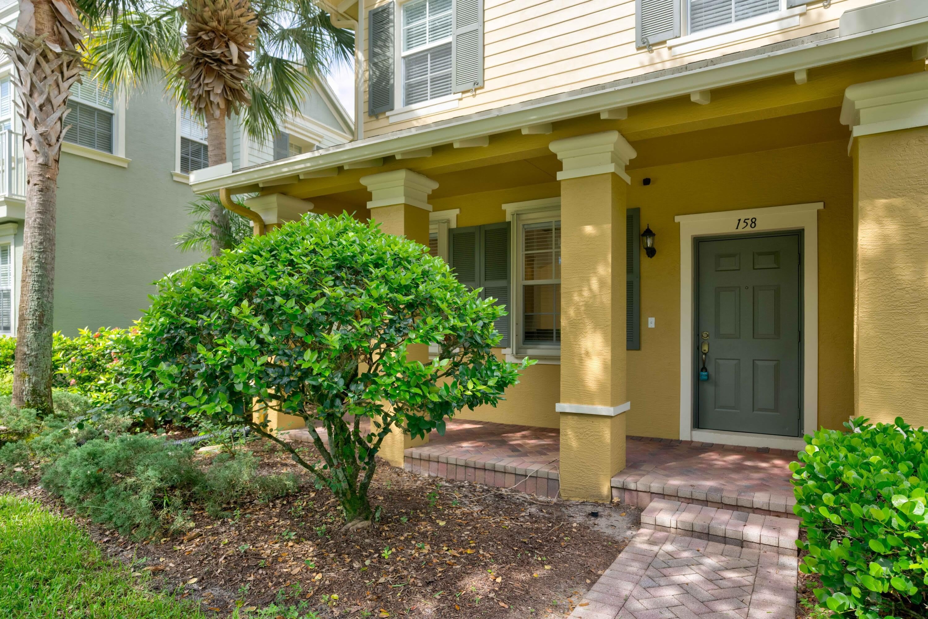 158 W Thatch Palm Circle – photo 2