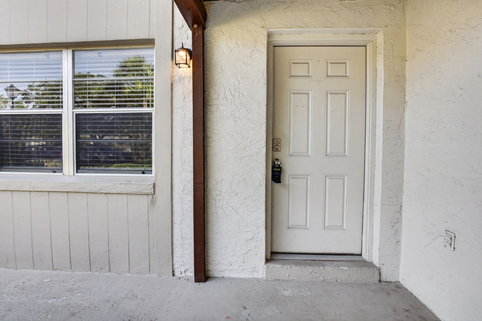 Well Appointed 2 2 1St Floor Condo In Beautiful Winter Garden Available Now – photo 3
