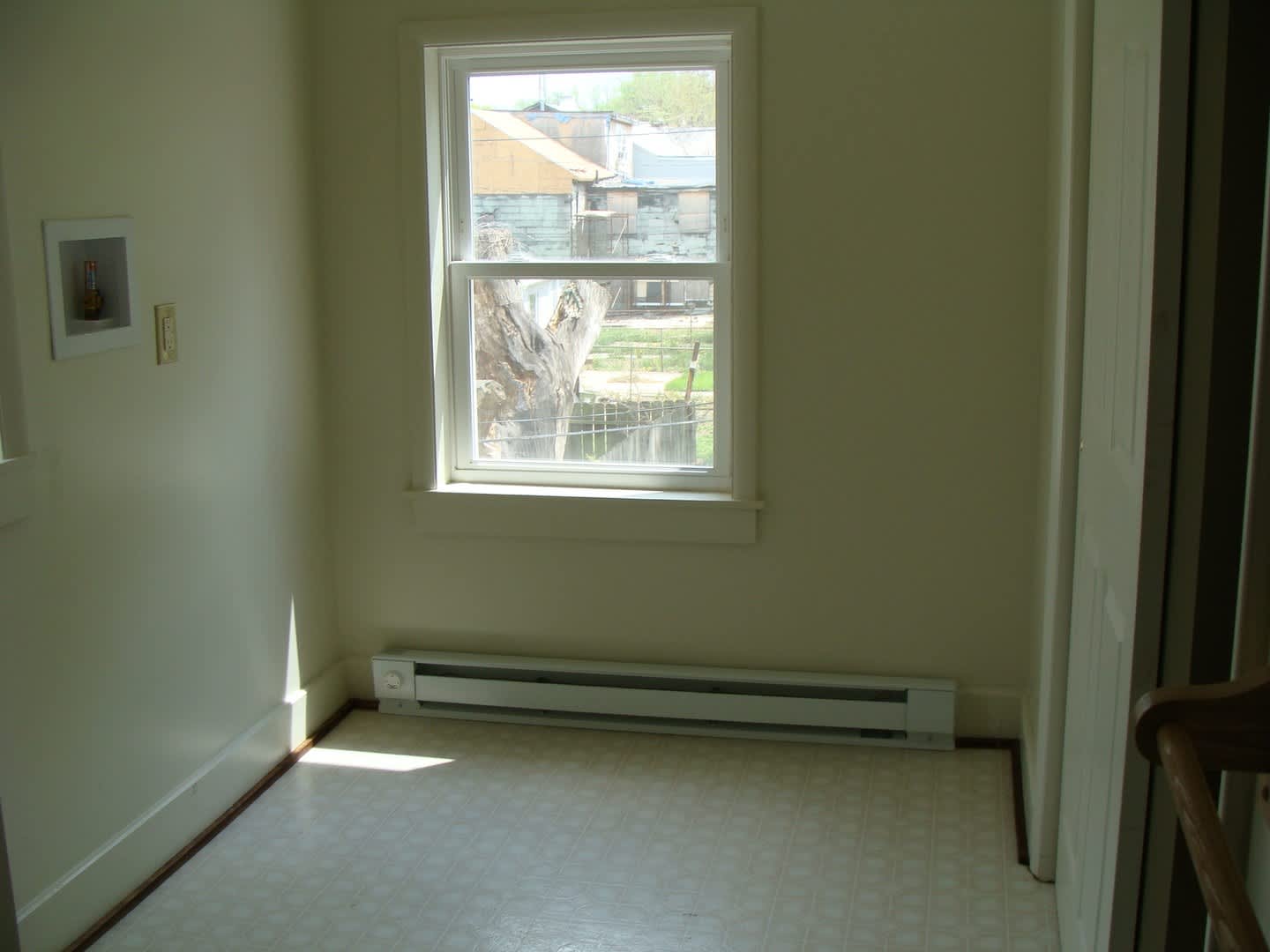 Pet Friendly 3 Bedroom House Near Revs Stadium – photo 3