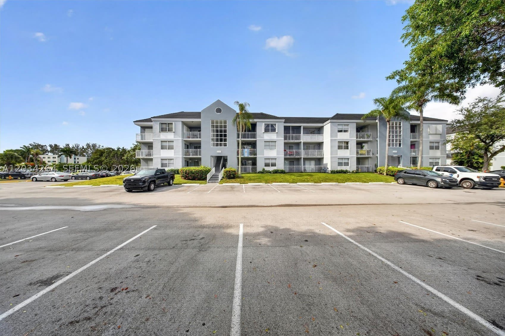 8540 Sw 212Th St – photo 2