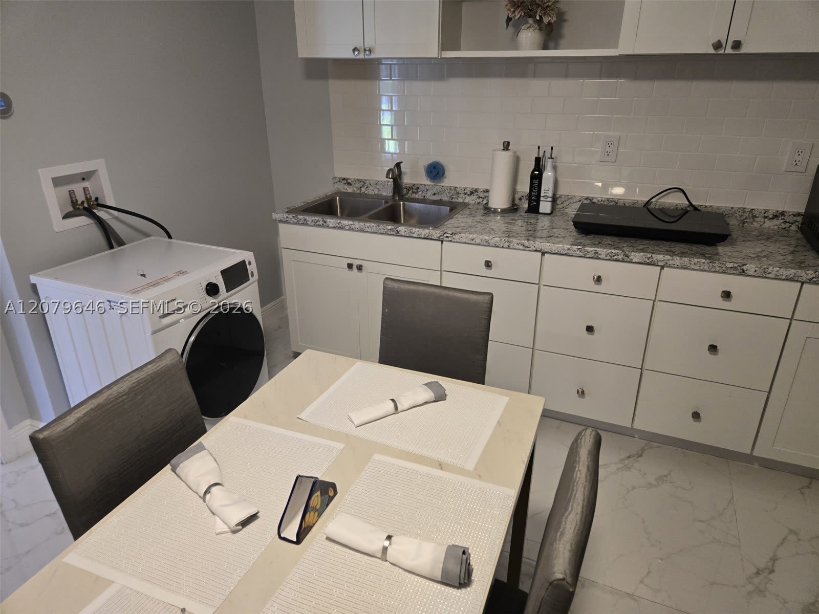 10901 NW 6th Ct – photo 5