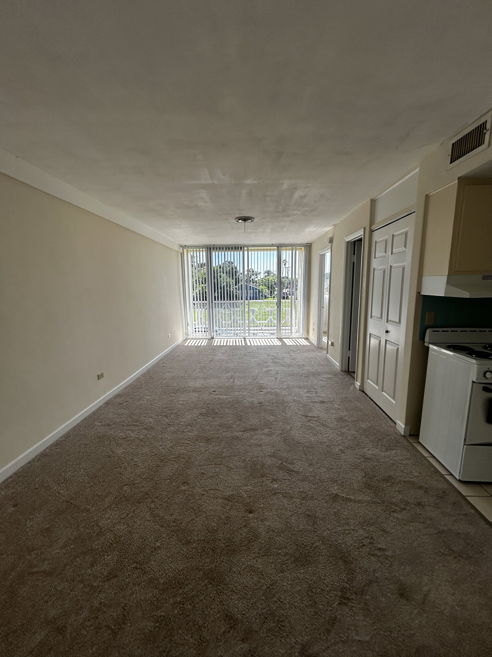 1925 16th Place – photo 2