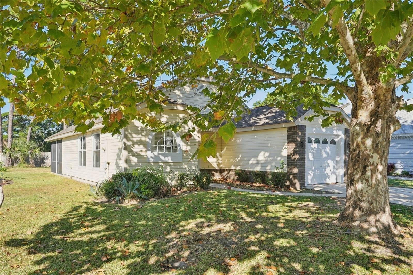 123 EDGEWATER CIR – photo 3