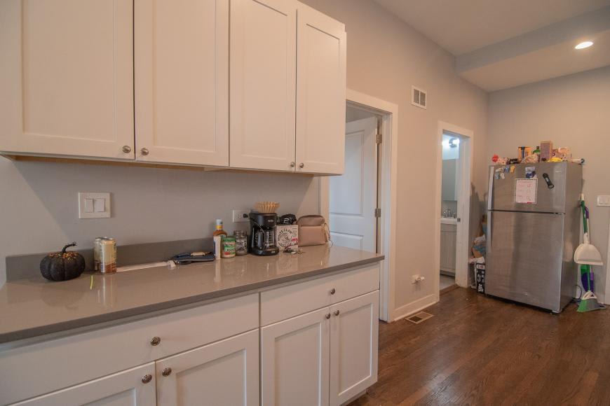 859 North Marshfield Ave. – photo 4