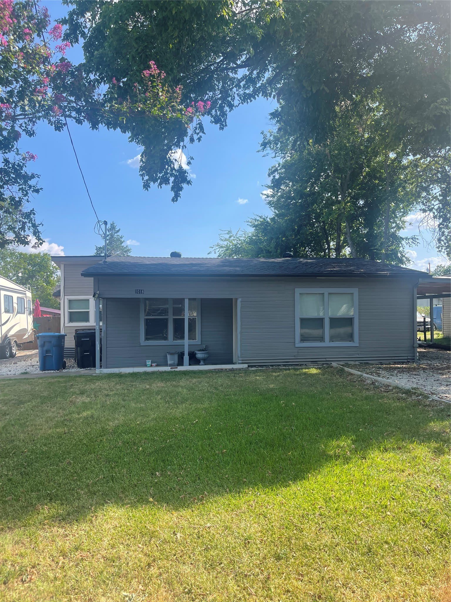 1018 Dubois Street – photo 1