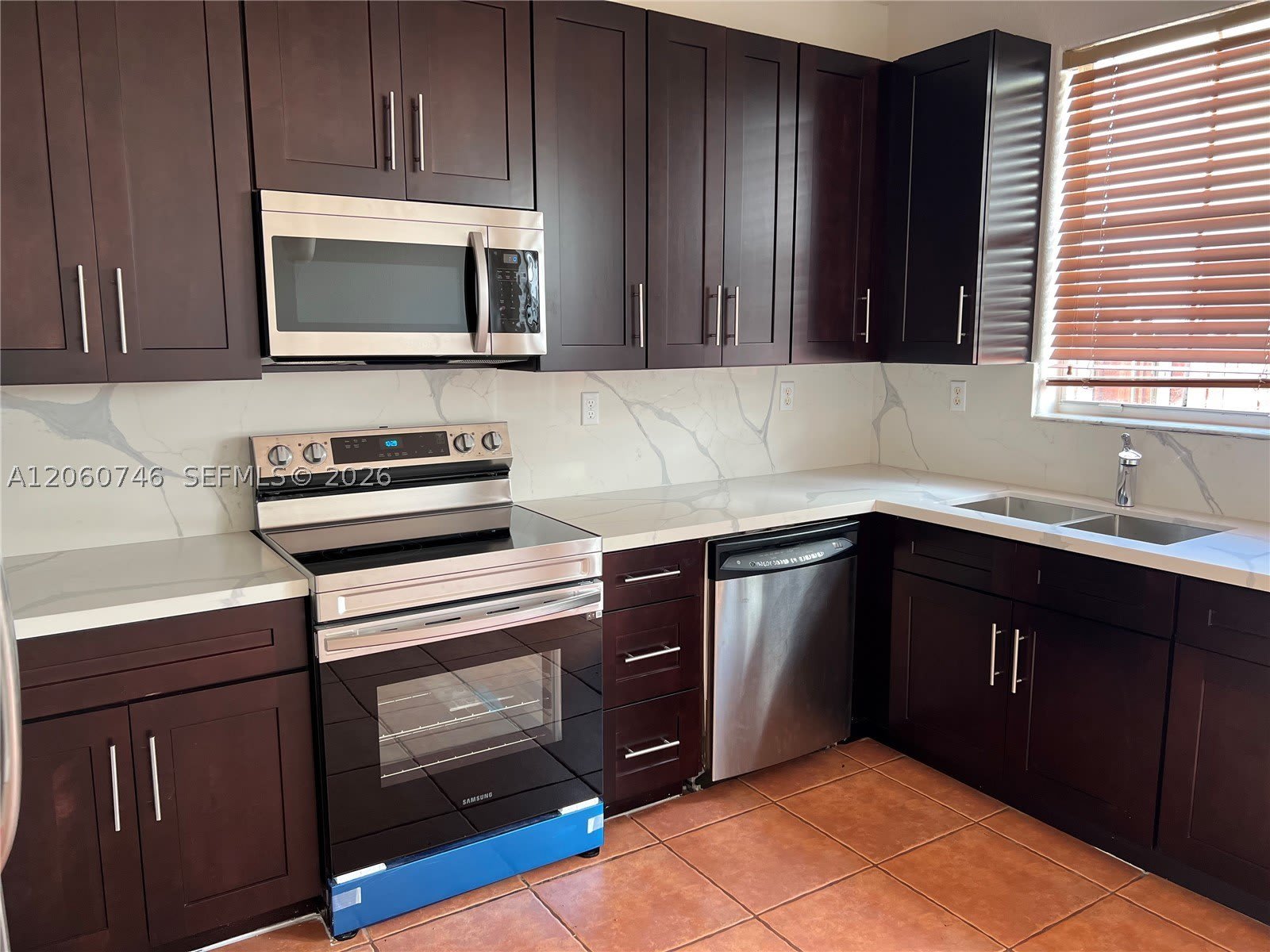 5400 NW 107th Ave – photo 4