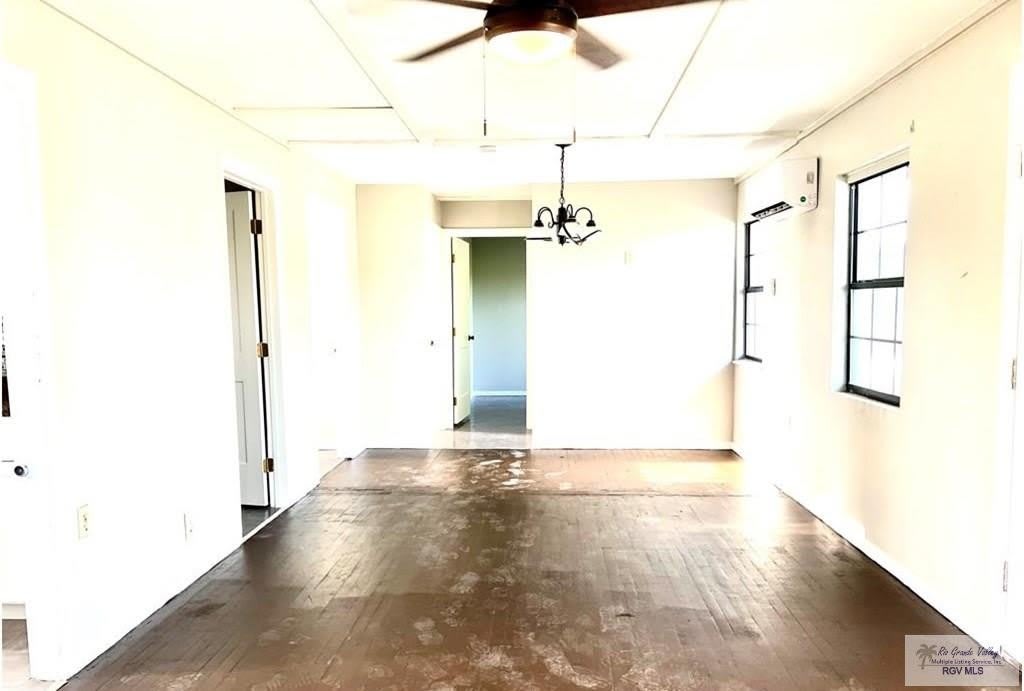 1010 E Madison Ave – photo 4