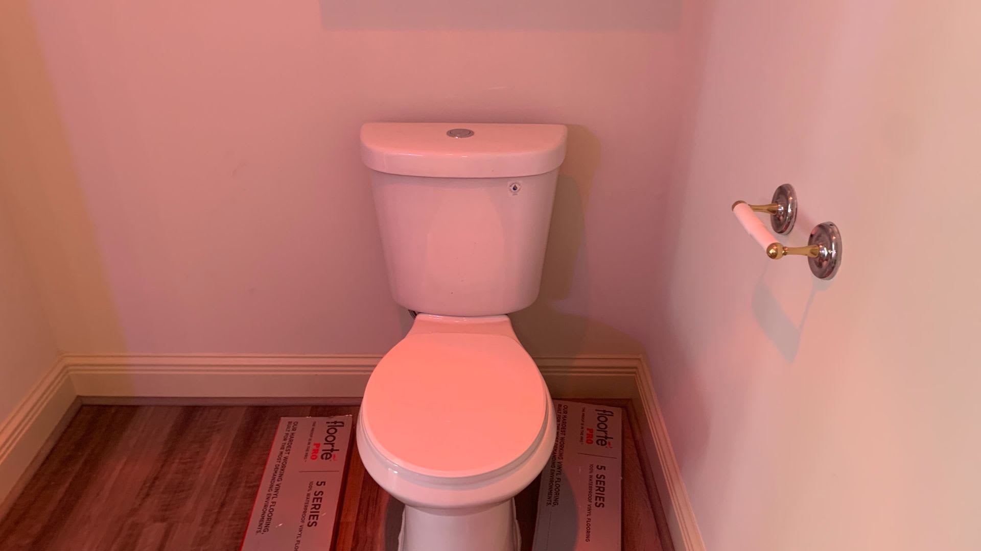 Room in 4 Bedroom Home at Presidents Dr – photo 5
