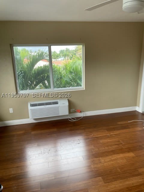 2121 Biarritz Dr – photo 3
