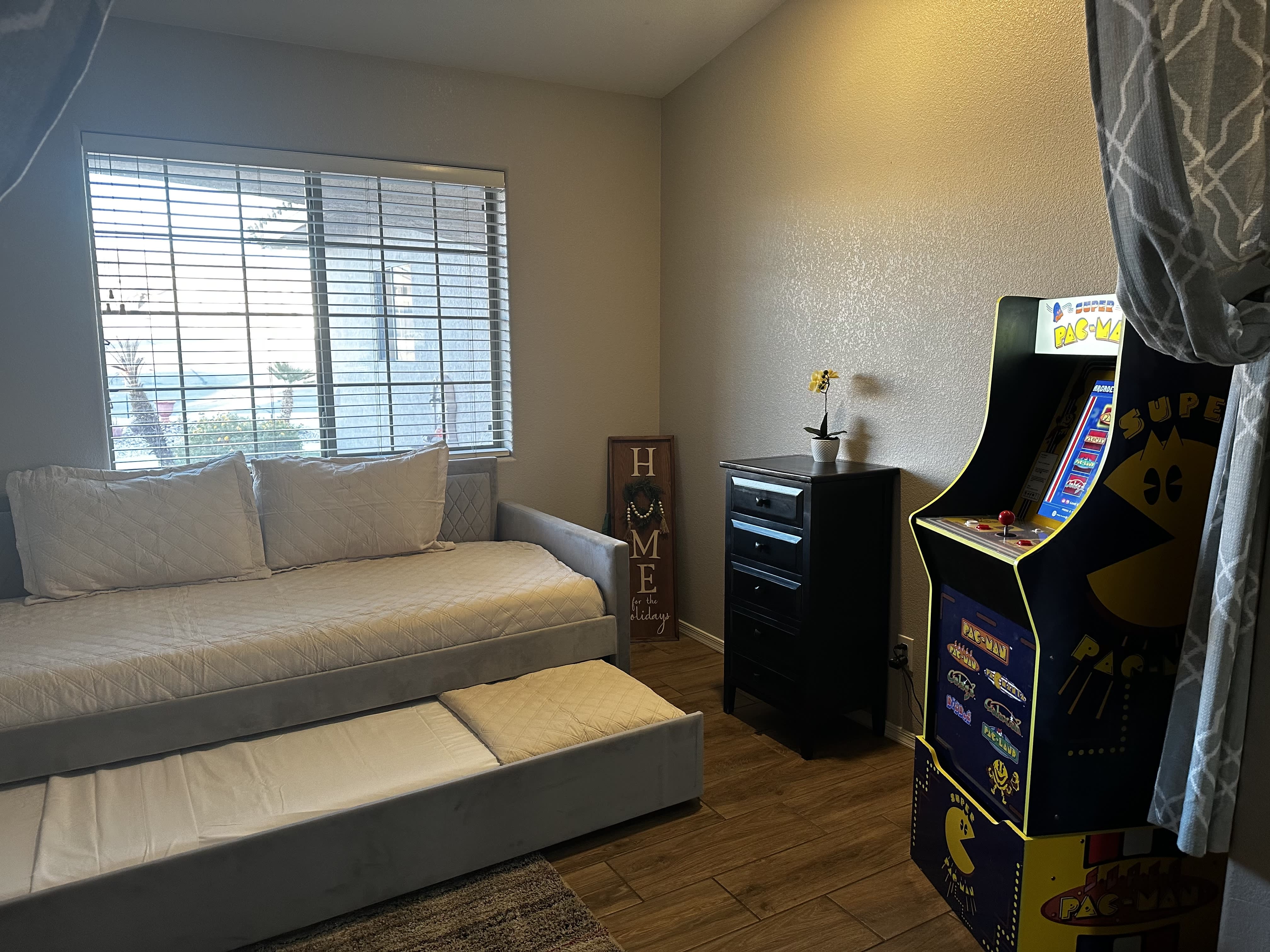 911 Pueblo Dr – photo 2