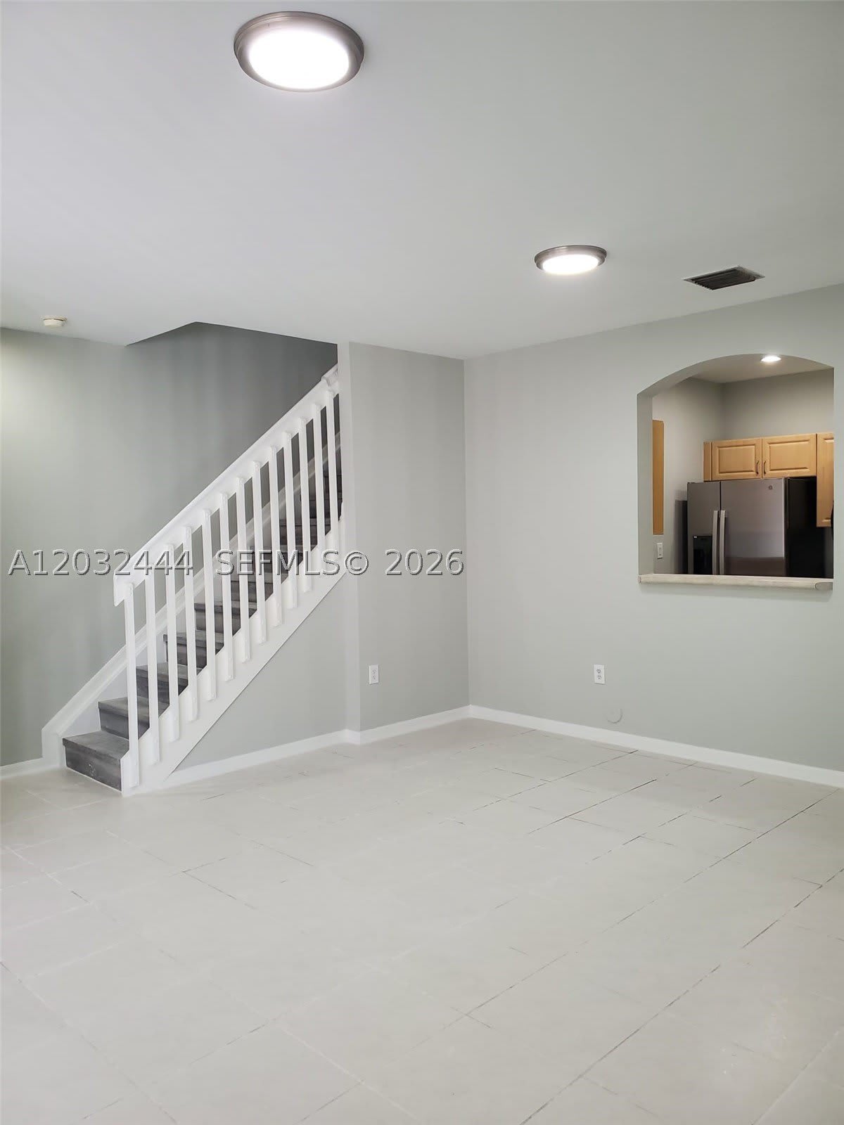 2242 NE 42nd Cir – photo 2