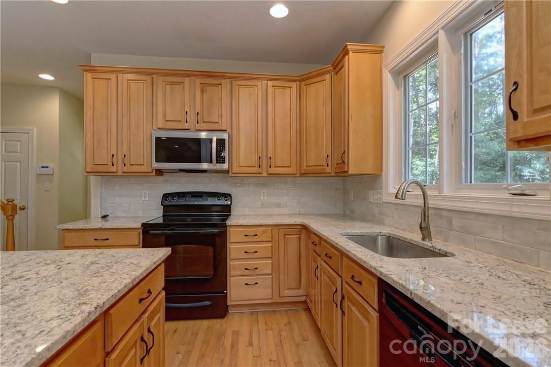 10496 Gunnison Lane – photo 5