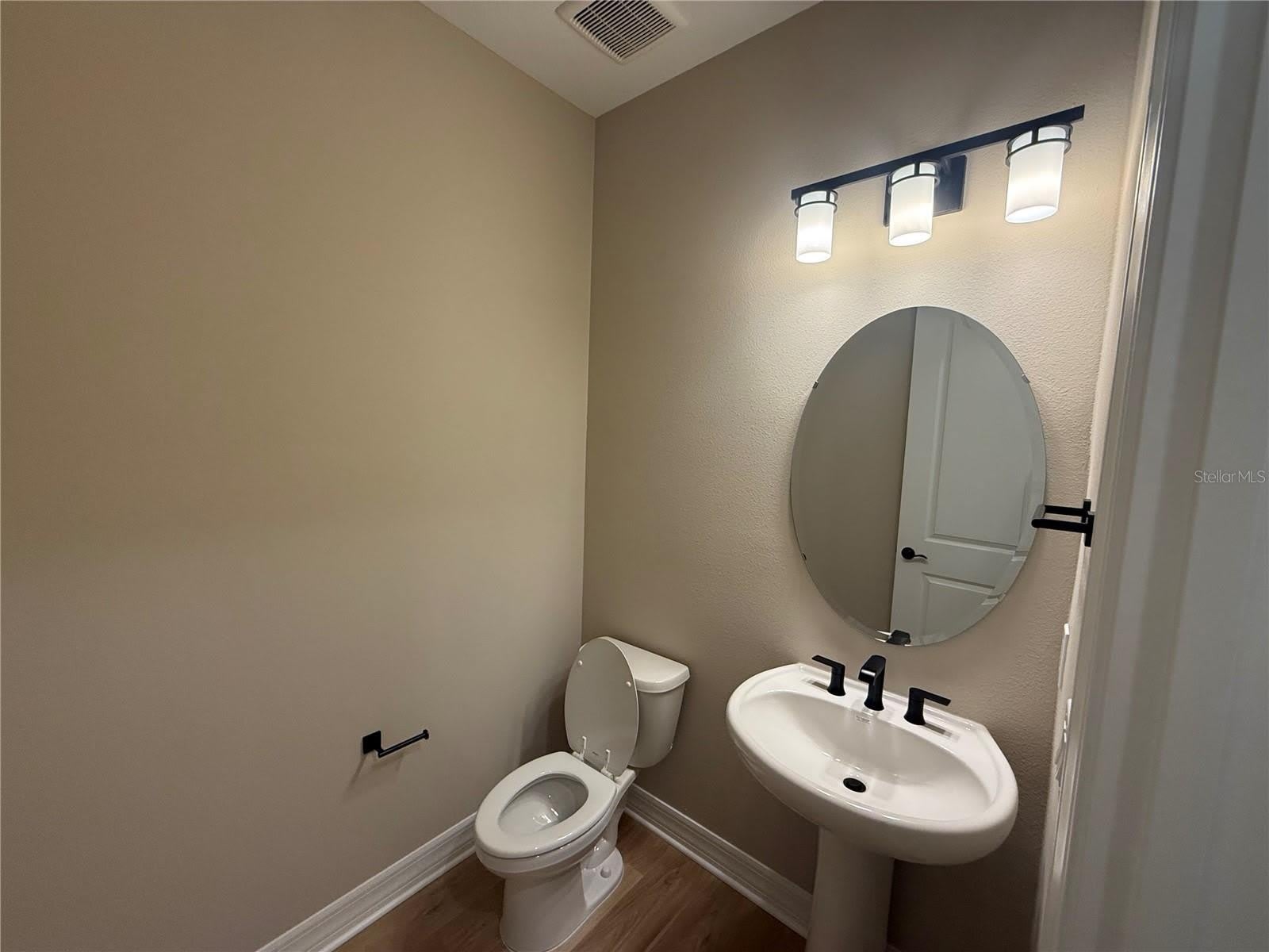 455 WINTER GROVE Boulevard – photo 3