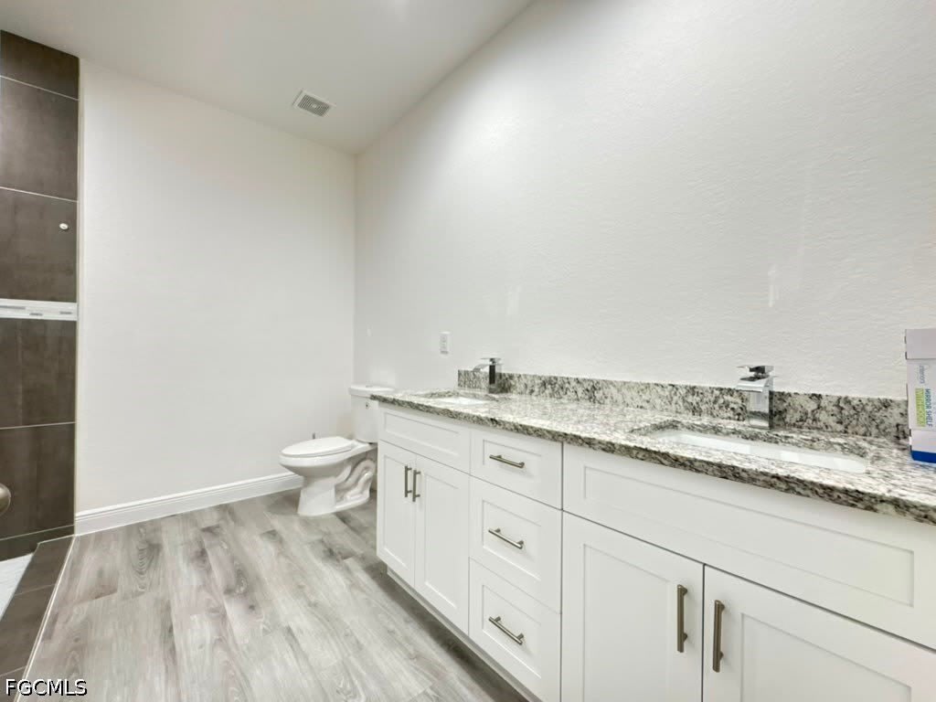 537 GREENBRIAR Boulevard – photo 5