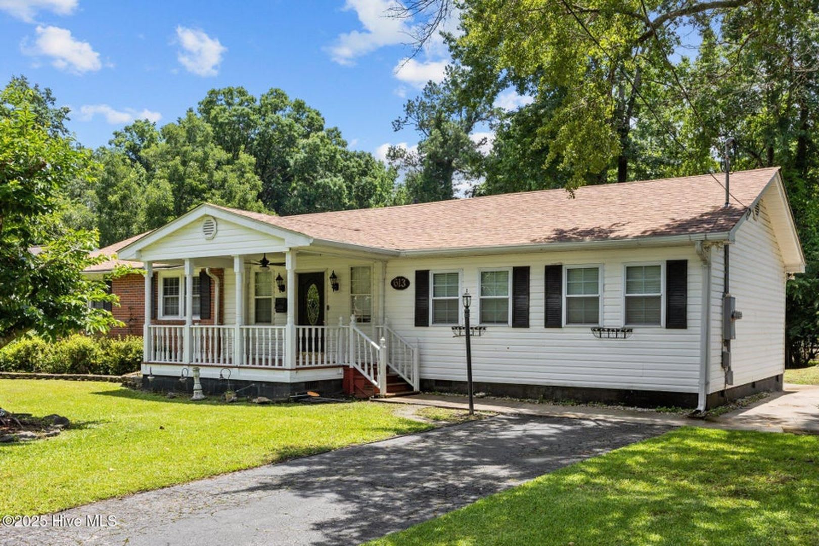 Spacious updated home in Jax – photo 2