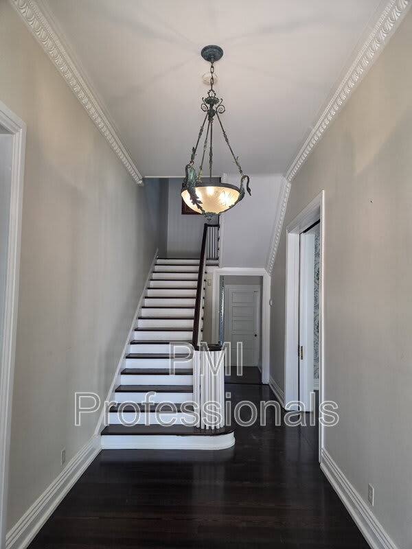 401 E Main St – photo 2