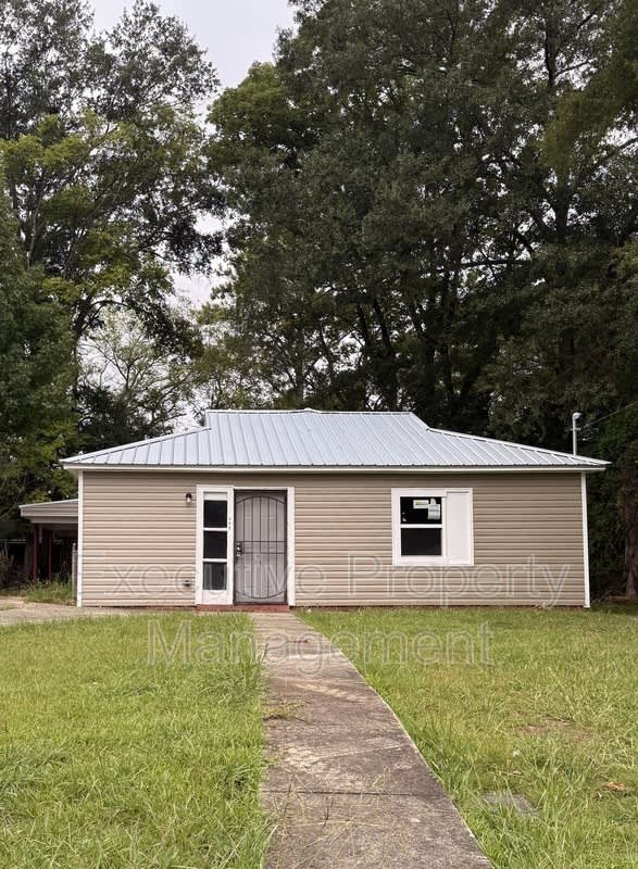 109 Houston Drive – photo 1