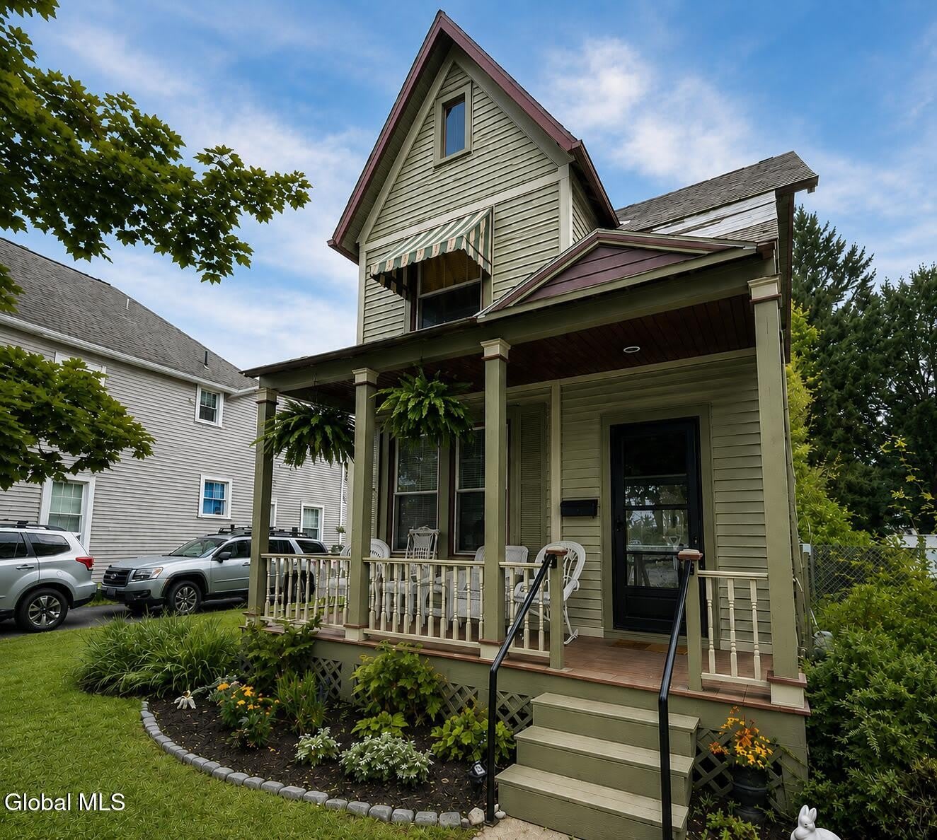 34 Avery Street – photo 1