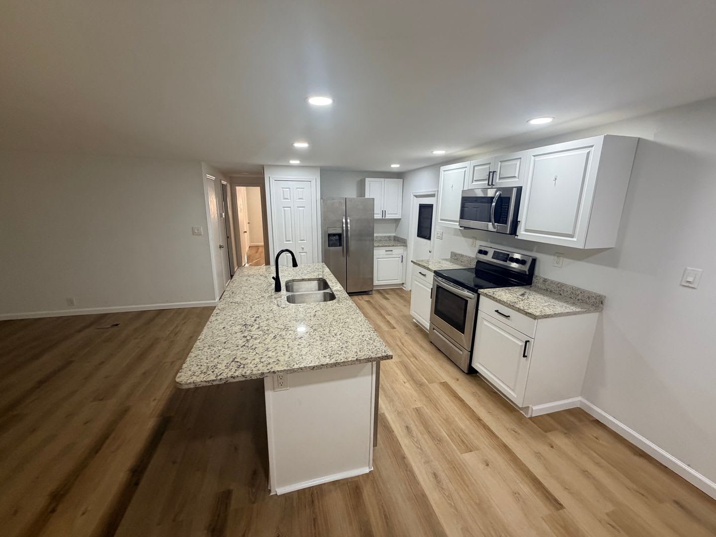 UPDATED TWO BEDROOM TWO BATH HOME IN HIGH POINT! – photo 4