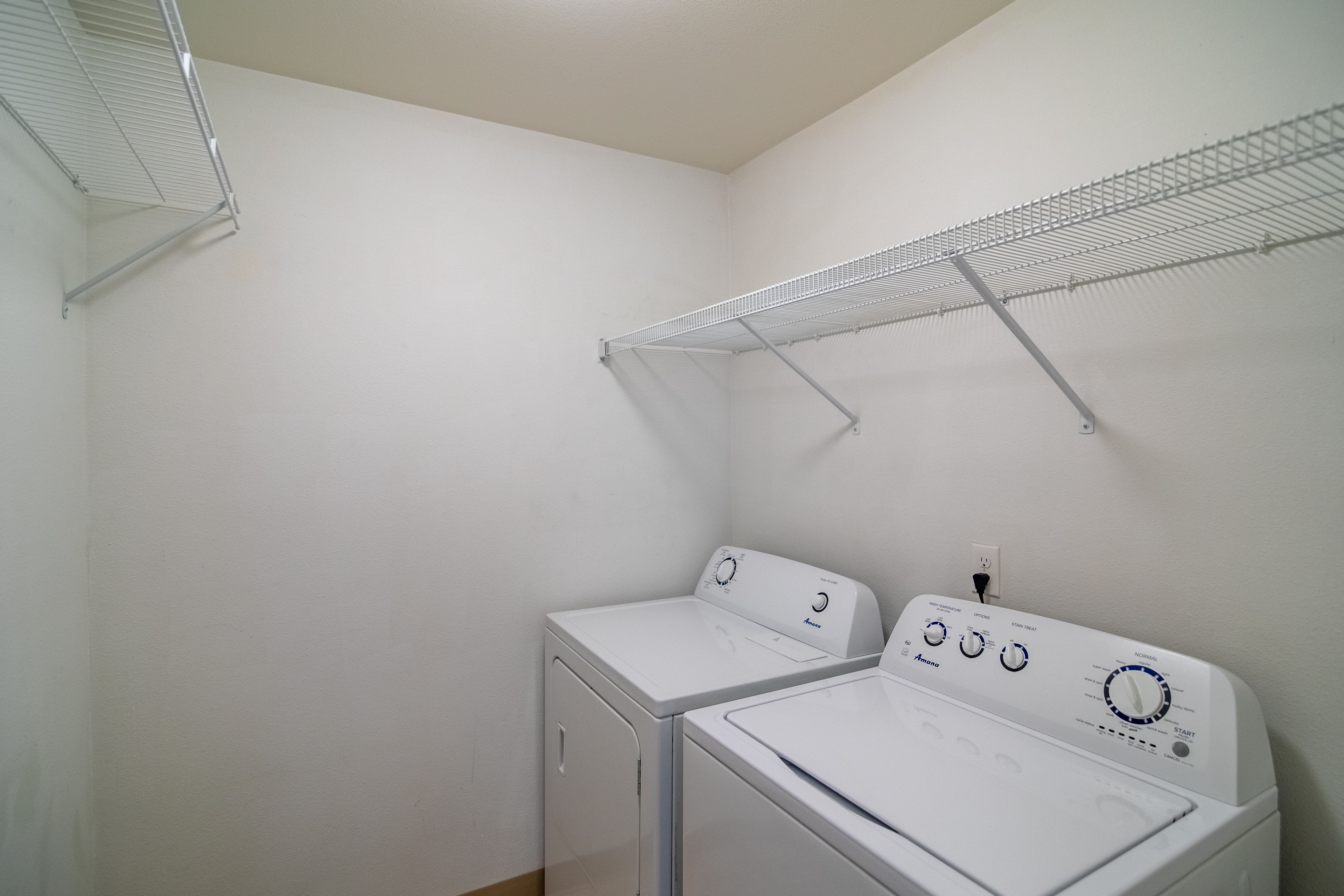 Collins Place Apartments – photo 3