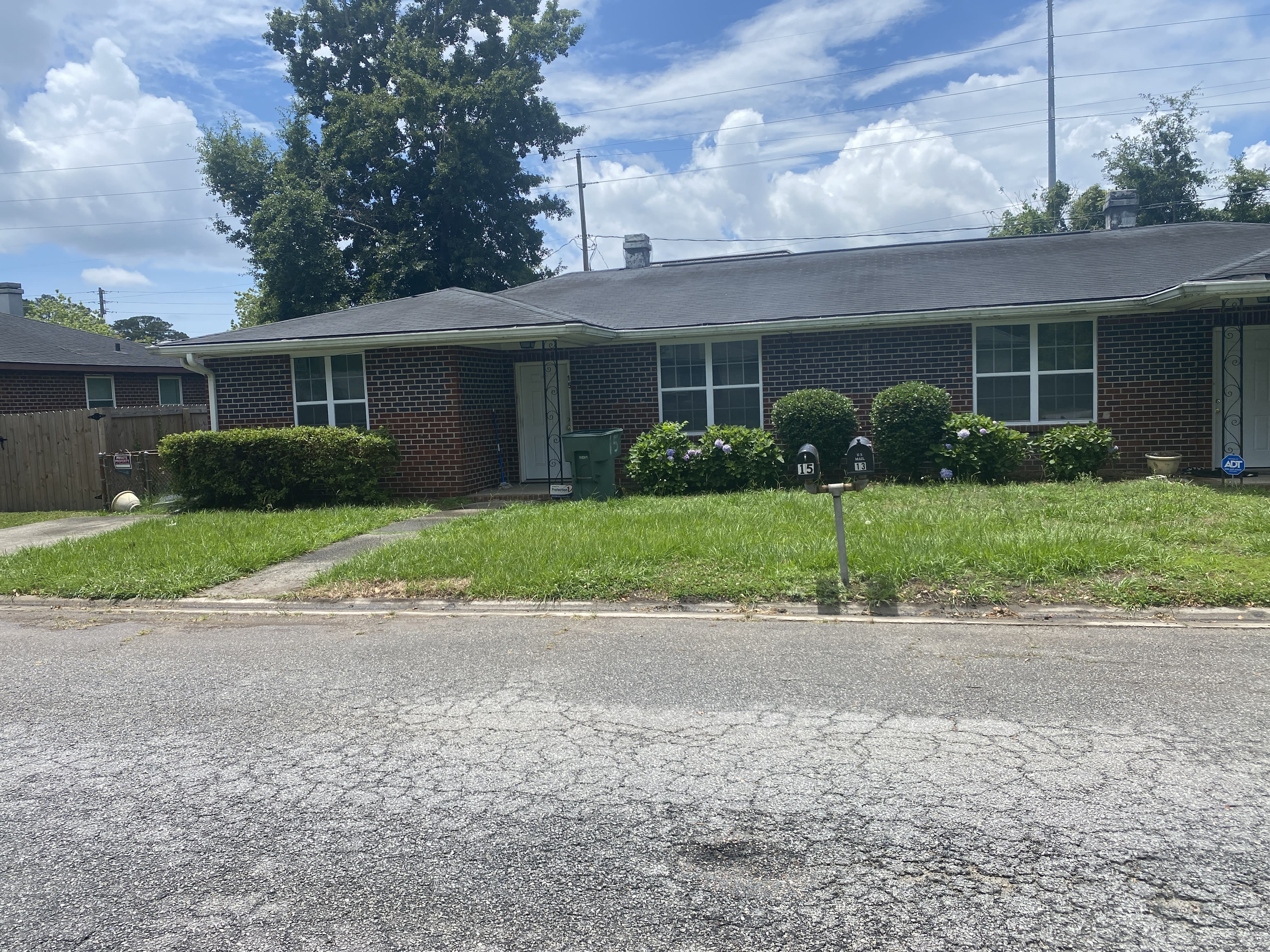 15 Seneca Road – photo 1
