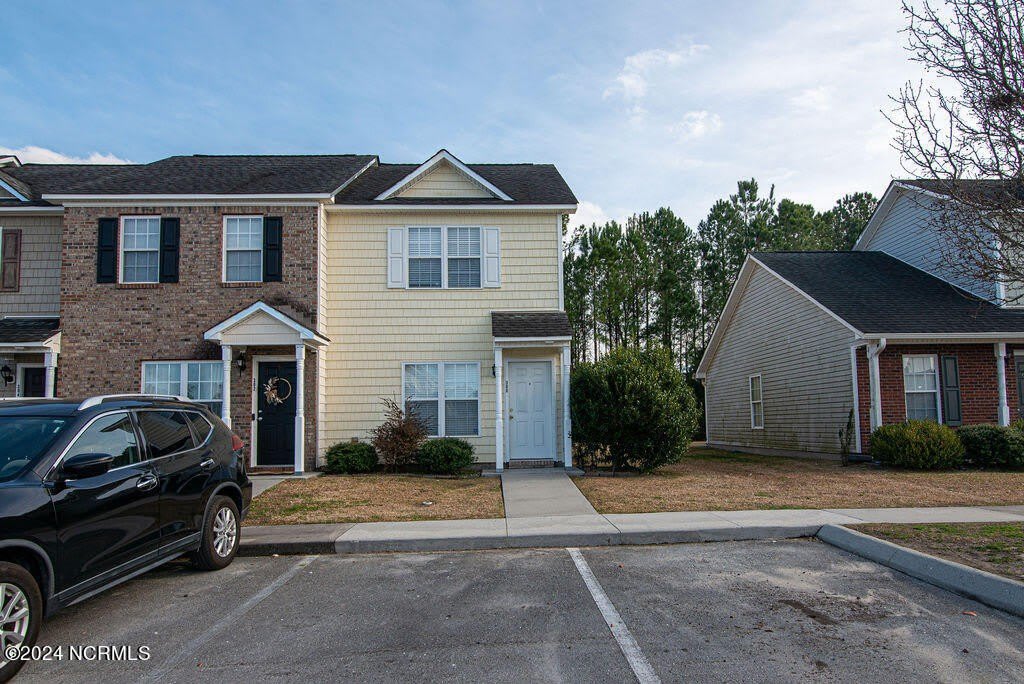 300 Streamwood Drive – photo 2