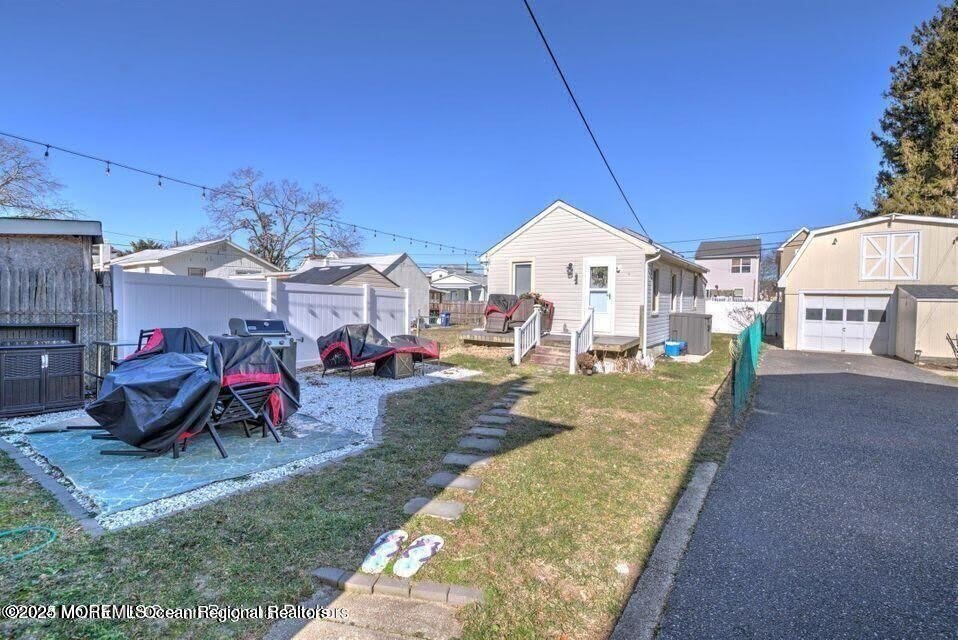 604 1 2 12Th Avenue – photo 2