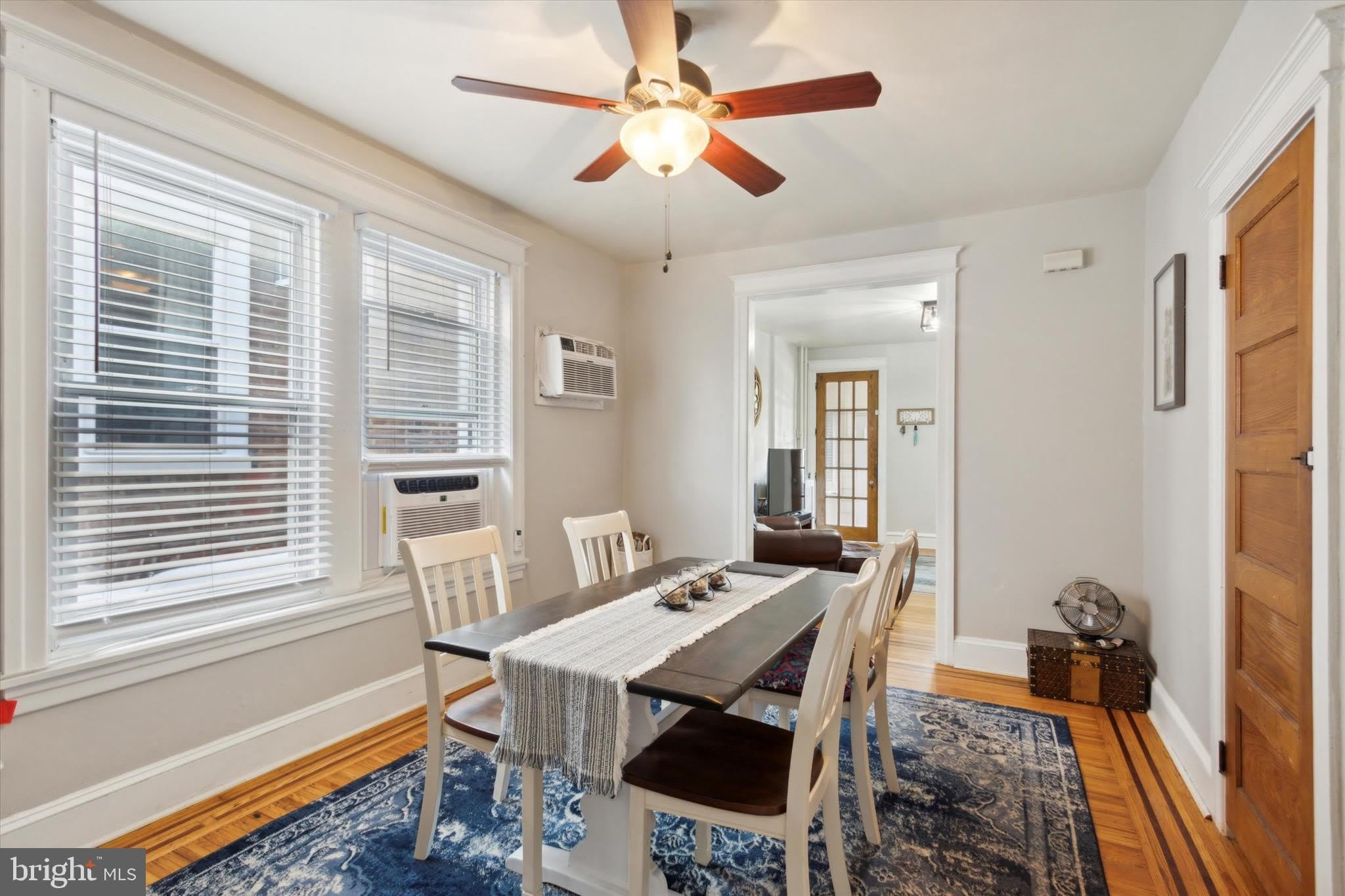 470 Shurs Lane – photo 2
