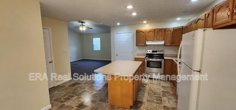 1036 N West St. – photo 4