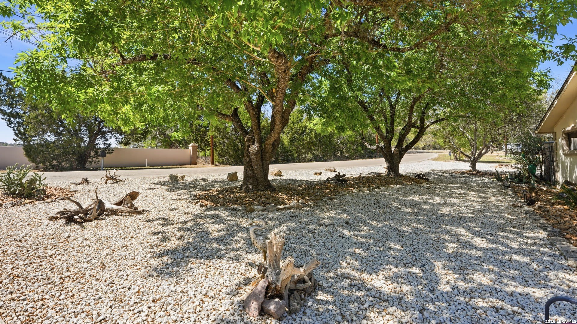 1268 LAKESIDE DR W – photo 4